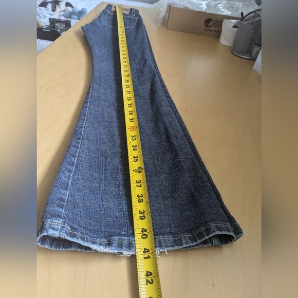 Y2K 2000' Flare Jeans Size 24 High Waist Brand New Time  Stretch Material - Picture 12 of 13